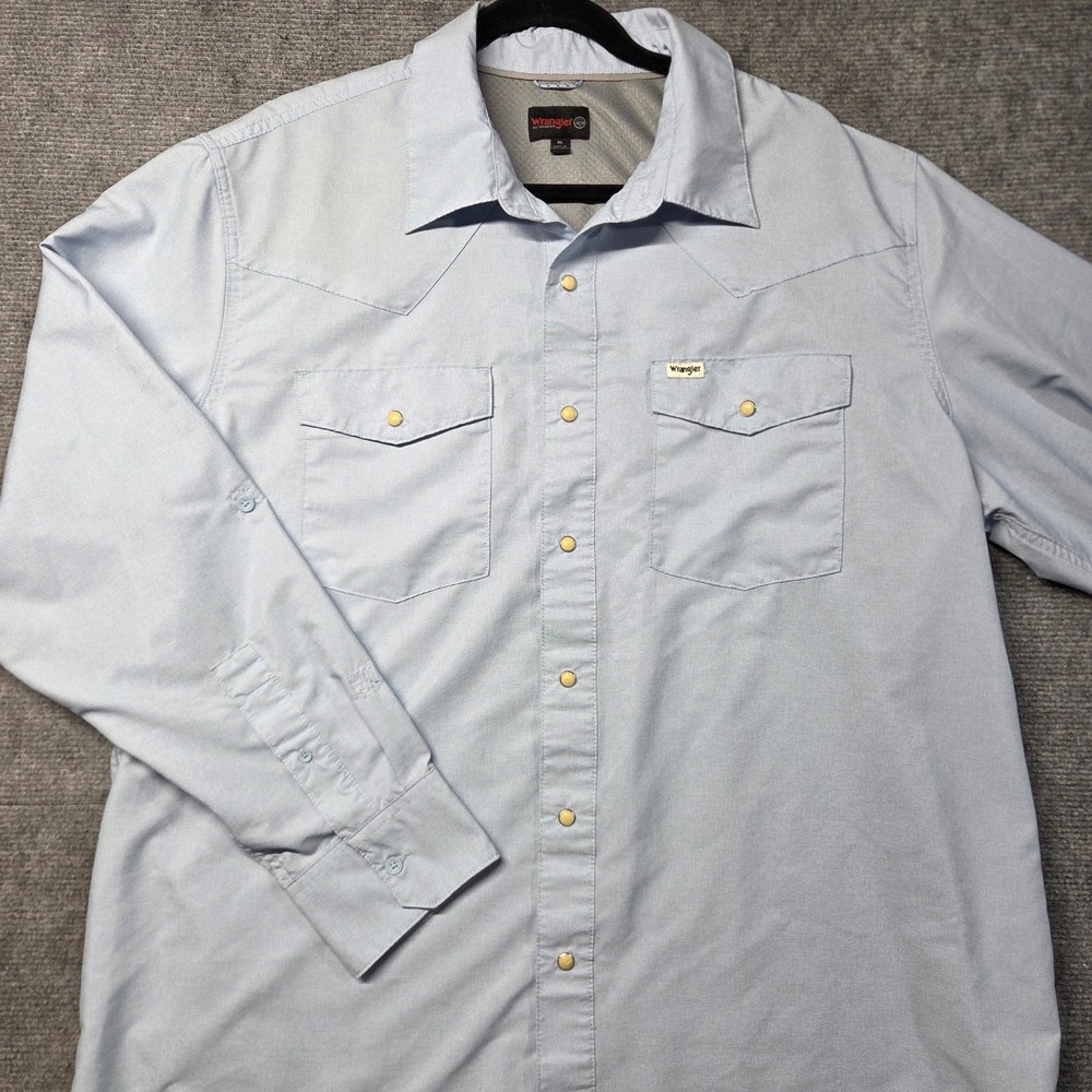 Wrangler ATG Mens XL Light Blue Pearl Snap Long Sleeve Western Outdoor Shirt